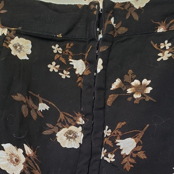 PacSun Kendall and Kylie Floral Skirt - Picture 2 of 4